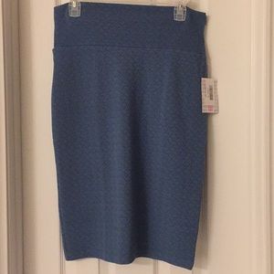 LulaRoe Medium Solid Cassie NWT